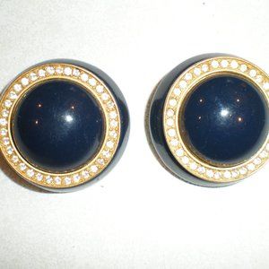 Retro Earrings Black Gold w/Rhinestones Clip